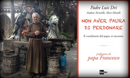 Padre Luis Dri nel cortile del Santuario di Pompeya a Buenos Aires. La copertina del libro