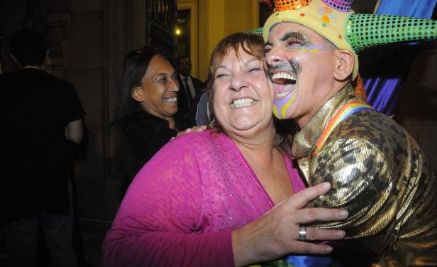 DEFINITIVO IN URUGUAY. Da oggi il matrimonio gay è legge dello stato