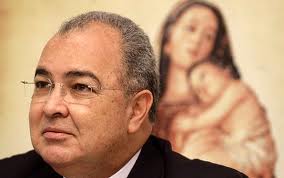 DA COPACABANA ALLA FAVELA. L’arcivescovo di Rio de Janeiro proporrà al Papa di visitare una comunità povera della città DA COPACABANA ALLA FAVELA. L’arcivescovo di Rio de Janeiro proporrà al Papa di visitare una comunità povera della città