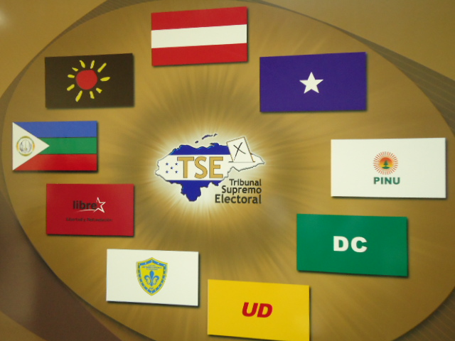 AL VIA LA CAMPAGNA ELETTORALE. Tre candidati si disputano la presidenza dell’Honduras AL VIA LA CAMPAGNA ELETTORALE. Tre candidati si disputano la presidenza dell’Honduras