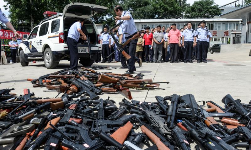 PIU’ DI UN MILIONE IN CINQUANT’ANNI. Tanti sarebbero gli statunitensi morti per colpi di armi da fuoco PIU’ DI UN MILIONE IN CINQUANT’ANNI. Tanti sarebbero gli statunitensi morti per colpi di armi da fuoco