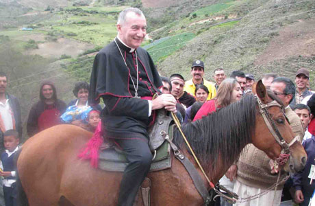 I SANTI DI PAROLIN. Popolari, impegnati con i poveri, profetici con i regimi dittatoriali, come per Francesco… I SANTI DI PAROLIN. Popolari, impegnati con i poveri, profetici con i regimi dittatoriali, come per Francesco…