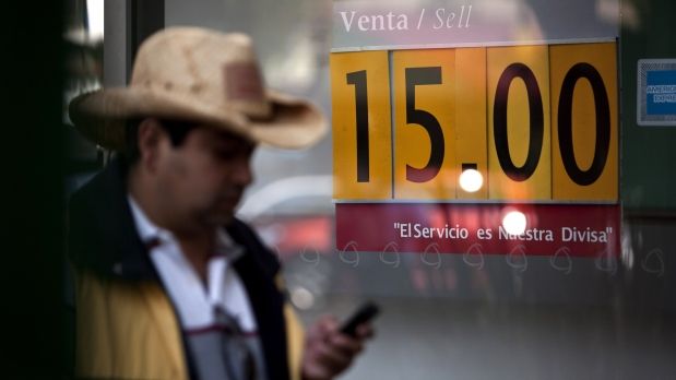 LEGGE DEL CONTRAPPASSO. Diminuiscono i messicani che emigrano negli Stati Uniti, aumentano i cittadini USA ed Europei che si stabiliscono in Messico LEGGE DEL CONTRAPPASSO. Diminuiscono i messicani che emigrano negli Stati Uniti, aumentano i cittadini USA ed Europei che si stabiliscono in Messico