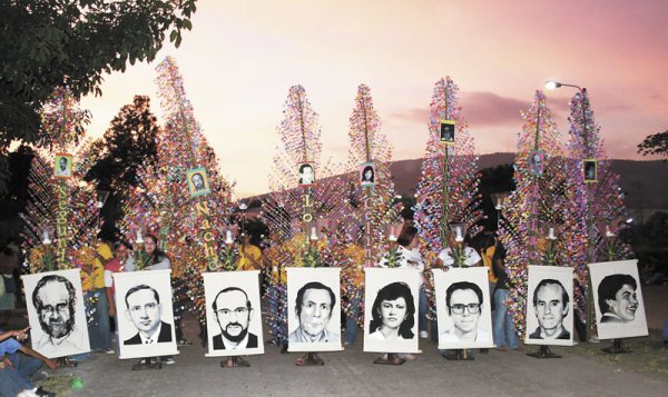 COSI’ VENNE DECISA LA MORTE DEI GESUITI. Dall’ordine di ucciderli all’esecuzione del massacro nell’Università centroamericana di San Salvador