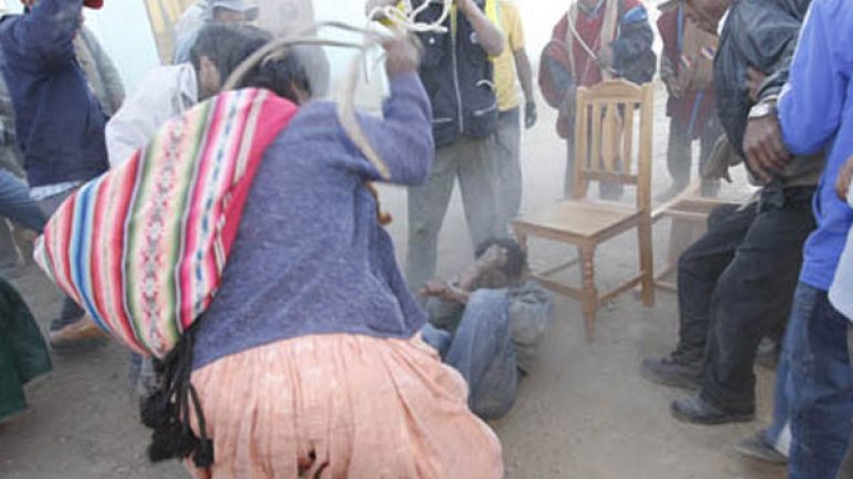 PIU LINCIAGGI NEL 2013. Il Guatemala guida la classifica, con un alta approvazione tra la popolazione PIU LINCIAGGI NEL 2013. Il Guatemala guida la classifica, con un alta approvazione tra la popolazione