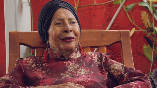 CON LA SOTTANA (DA CARDINALE) NELL’ARMADIO. Il nuovo porporato del Nicaragua José Brenes l’aveva ricevuta in dono dal cardinal Obando y Bravo CON LA SOTTANA (DA CARDINALE) NELL’ARMADIO. Il nuovo porporato del Nicaragua José Brenes l’aveva ricevuta in dono dal cardinal Obando y Bravo