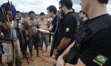 AMAZZONIA ALLERTA. Forte denuncia del vescovo dello stato del Roraima contro lo sfruttamento minerario e idroelettrico in atto