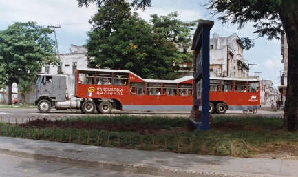 UNA METROPOLITANA A CUBA? PERCHE’ NO! Se ne parlava quando i soldi erano dei sovietici, poi la crisi. Se ne torna a parlare, per lo meno su un blog UNA METROPOLITANA A CUBA? PERCHE’ NO! Se ne parlava quando i soldi erano dei sovietici, poi la crisi. Se ne torna a parlare, per lo meno su un blog