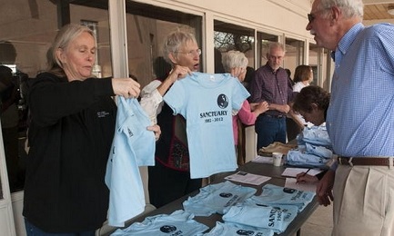 MOVIMENTO SANTUARIO. Rinascono negli Stati Uniti le chiese che proteggono gli immigrati centroamericani privi di documenti MOVIMENTO SANTUARIO. Rinascono negli Stati Uniti le chiese che proteggono gli immigrati centroamericani privi di documenti