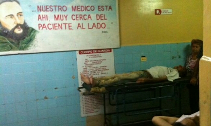 ASPETTANDO L’EBOLA. Cuba invia in Africa una missione di 168 medici e infermieri, e si prepara a fronteggiare il morbo in casa propria ASPETTANDO L’EBOLA. Cuba invia in Africa una missione di 168 medici e infermieri, e si prepara a fronteggiare il morbo in casa propria