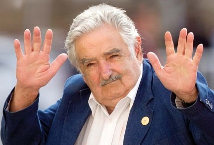 INVASIONE CON LENZUOLA. L’idea del presidente dell’Uruguay Pepe Mujica per convincere gli abitanti delle Falkland a passare dalla parte dell’Argentina