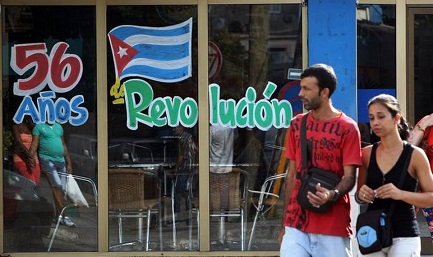 CUBA SI, CUBA NO. Sondaggio tra la popolazione di origine spagnola negli Stati Uniti. Relazioni diplomatiche, embargo, voli con destino all’isola… CUBA SI, CUBA NO. Sondaggio tra la popolazione di origine spagnola negli Stati Uniti. Relazioni diplomatiche, embargo, voli con destino all’isola…