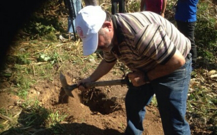 Professione, disseppellitore anonimo