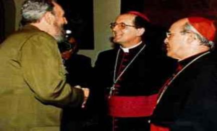 Beniamino Stella con Castro e l’arcivescovo di L’Avana Ortega negli anni in cui fu nunzio a Cuba (1992-1999)
