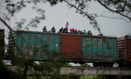 NON E’ UN PAESE PER EMIGRANTI. Il Messico respinge più centroamericani di quanto non facciano gli Stati Uniti. “Fa il lavoro sporco per conto loro” accusano le associazioni umanitarie