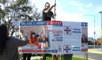 INTROITI RECORD GRAZIE AL PAPA. La colletta annuale della Caritas argentina spicca il volo. All’insegna di una frase di Francesco: “Quello che si condivide si moltiplica”