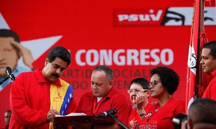 CHIAVISTI IN RIVOLTA. Sempre più voci chiedono le dimissioni di Maduro e del suo cerchio magico, responsabili della disfatta elettorale. A quando una vera autocritica?