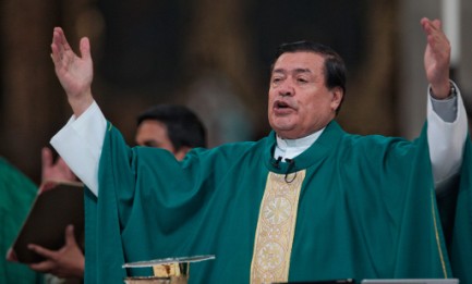 Il cardinale Norberto Rivera Carrera. Foto Miguel Dimayuga