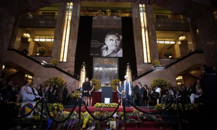 Il commiato a García Márquez in Messico, nel Palazzo delle Belle Arti, il 20 aprile 2014. Foto Xinhua-Pedro Mera