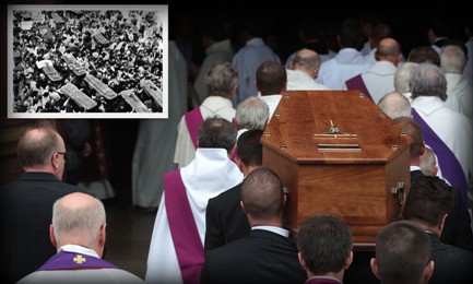 2 agosto 2016, i funerali di padre Jacques Hamel. Nel riquadro quelli di monsignor Romero il 30 marzo 1980