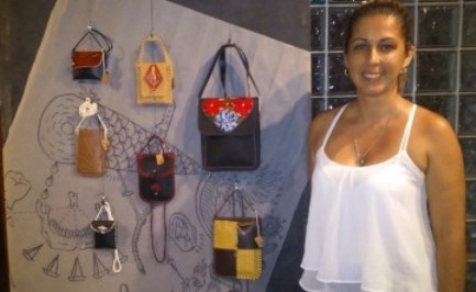 CUBA FASHION. Nell’Isola che cambia c’è chi tenta di coniugare rivoluzione e moda. Il caso di Yohosory Cardo e le sue borse CUBA FASHION. Nell’Isola che cambia c’è chi tenta di coniugare rivoluzione e moda. Il caso di Yohosory Cardo e le sue borse