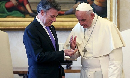 Papa e Santos nel giugno 2015