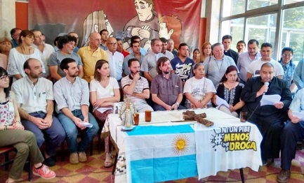 LA DROGA COME EMERGENZA NAZIONALE. La Chiesa argentina chiede al governo un salto di scala: che prevenzione e recupero siano dichiarate una priorità. Con norme e risorse all’altezza della sfida narcos