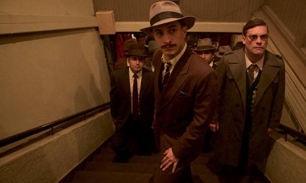 L’inseguitore di Neruda nel film cileno di Pablo Larraín, l’attore messicano García Bernal