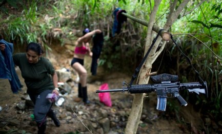 LE CITTA’ DELLA GUERRIGLIA. Le Farc della Colombia costruiscono le loro basi civili nei punti stabiliti dagli accordi, dove resteranno a lungo. Per tante ragioni…
