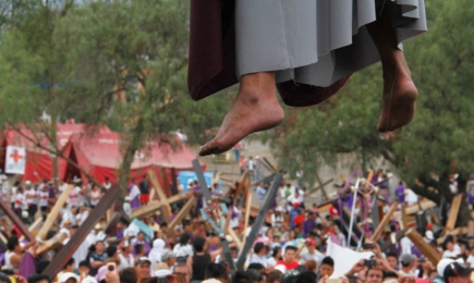 QUESTA SI CHE E’ UNA PASSIONE! Anche quest’anno la Via Crucis di Iztapalapa in Messico promette di essere all’altezza della sua fama di più grande al mondo…