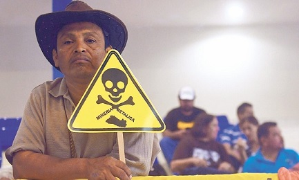 EL SALVADOR FA STORIA. E QUESTA VOLTA ROMERO NON C’ENTRA. Vieta con una legge l’estrazione di metalli sul proprio territorio. E’ il primo paese al mondo