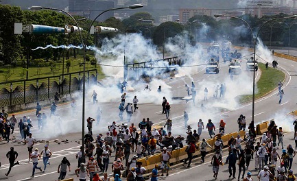 Repressione a Caracas (Foto AP)