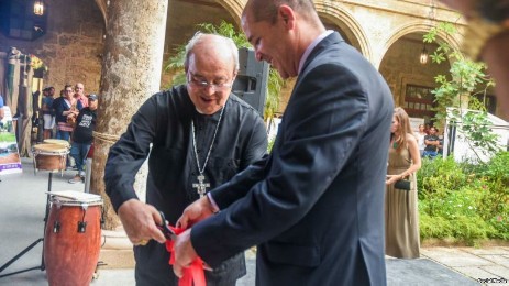 CUBA. PICCOLI IMPRENDITORI CRESCONO. Quinta edizione di una fiera di lavoratori indipendenti sostenuta dalla chiesa cubana. Ad inaugurarla il cardinale Jaime Ortega
