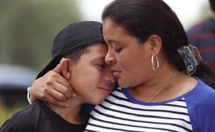 DI MADRI CE N’E’ UNA SOLA. Uno studio sulle rimesse degli emigranti negli Stati Uniti mostra che oltre la metà sono inviate alle mamme messicane e centroamericane