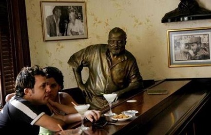 ANCHE HEMINGWAY TRA LE VITTIME DI TRUMP. Il ricongelamento dei rapporti con Cuba disposto dal presidente americano e le sue ricadute sul premio Nobel di Letteratura