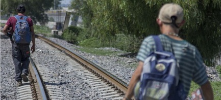 CHI PIANGE PER DUE MIGRANTI CHE SI SUICIDANO? Erano di El Salvador, volevano raggiungere gli Stati Uniti e sono stati catturati in Messico. Hanno preferito uccidersi che ritornare