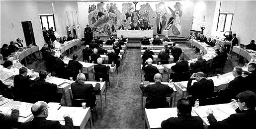 Una rara immagine dei lavori della II Conferenza generale dell'episcopato latinoamericano a Medellin nel 1968