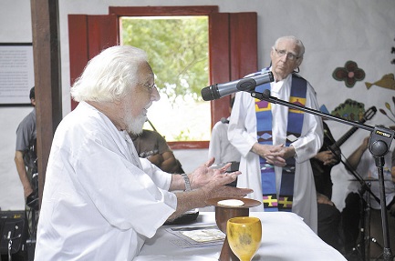 COME IN TERRA COSÍ IN CIELO. Il sacerdote e poeta nicaraguense Ernesto Cardenal compie 93 anni e presenta il suo ultimo poema: un canto alla vita alla fine della vita