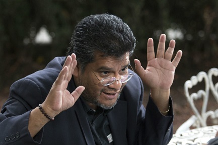 Il direttore del “Centro Católico Multimedial”, padre Sotelo Aguilar (Foto Raúl Pérez)