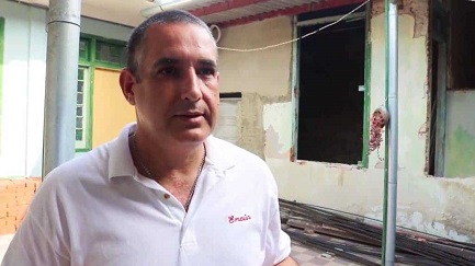 “LA CASA DEI PAZZI”. Il sogno di un malato psichiatrico che voleva fondare un ospedale per i suoi simili nella città di Santa Clara, a Cuba. E ce l’ha fatta per davvero