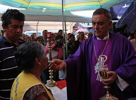 “IL DIALOGO CON I CRIMINALI HA FUNZIONATO”. Ne è convinto il vescovo messicano Salvador Rangel: “Nella mia diocesi la violenza contro i candidati alle elezioni è diminuita”