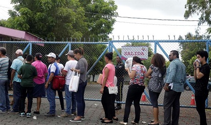 ANCHE IN NICARAGUA INIZIA L’ESODO. Si formano lunghe file davanti all’ufficio migrazione di Managua. E la situazione non promette di migliorare