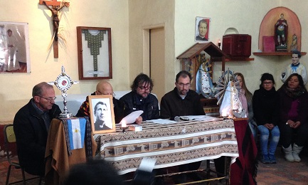 Un momento della conferenza stampa di presentazione, con il vescovo Carrara e il sacerdote Di Paola