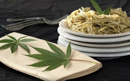 SPAGHETTI ALLA URUGUAYANA, CON SALSA DI MARIJUANA. Il progetto non è ancora a punto, ma manca poco. Una fabbrica inizierà a produrre cosmetici e alimenti a base di cannabis