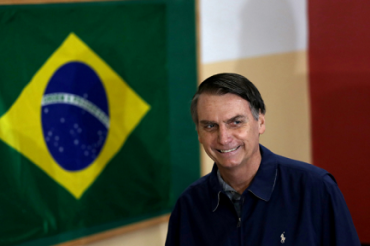 LA NUOVA DESTRA LATINOAMERICANA FIRMATA BOLSONARO. Non è figlia delle transizioni democratiche di fine secolo ma di una genuina nostalgia per i regimi militari e anticomunisti della Guerra Fredda